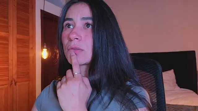 Snapshot of ChloeTurner_ chatting on 02.17.26 ChloeTurner online show from 02.17.26