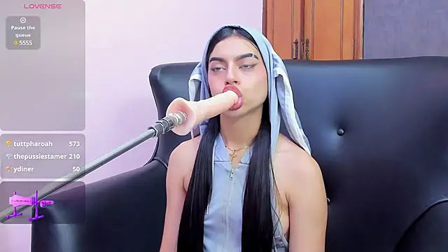 isabella santos1 online show from 02.20.25