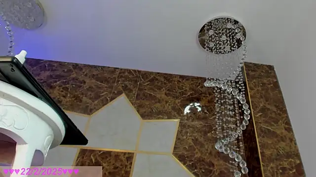 Snapshot of Tamara_Sex7 chatting on 02.22.25 Tamara Sex7 online show from 02.22.25