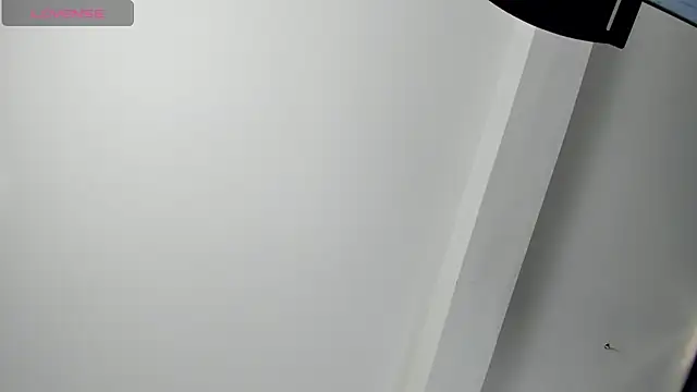 Snapshot of emagarcia chatting on 11.25.25 emagarcia online show from 11.25.25