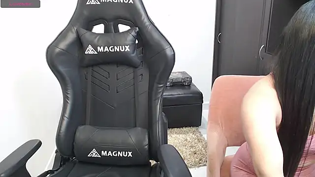 Snapshot of team_dinamite69 chatting on 03.12.25 team dinamite69 online show from 03.12.25