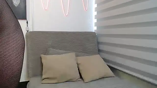 Snapshot of team_dinamite69 chatting on 10.09.25 team dinamite69 online show from 10.09.25