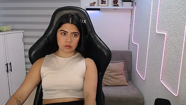 Snapshot of team_dinamite69 chatting on 02.05.26 team dinamite69 online show from 02.05.26