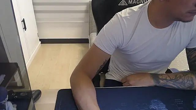 Snapshot of team_dinamite69 chatting on 02.16.26 team dinamite69 online show from 02.16.26