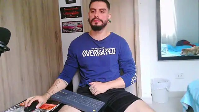 Aaron kwok28 online show from 02.25.26