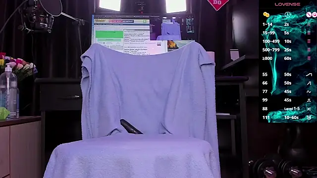 Raissa sky26 online show from 02.18.25