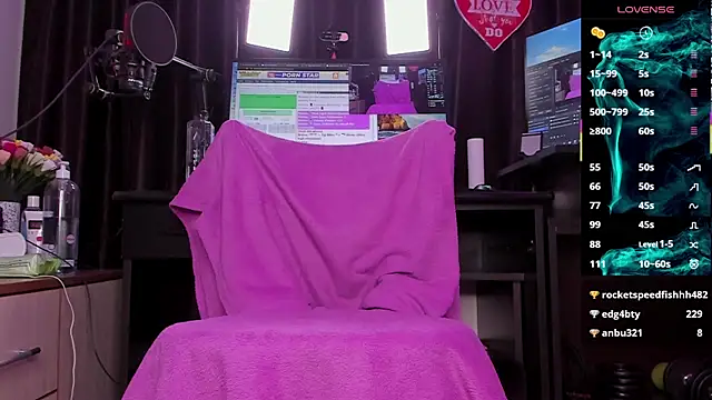 Raissa sky26 online show from 03.14.25