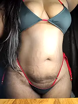 Snapshot of susmithasushi81 chatting on 12.21.25 susmithasushi81 online show from 12.21.25