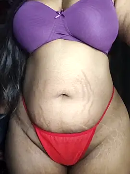 Snapshot of susmithasushi81 chatting on 03.12.26 susmithasushi81 online show from 03.12.26