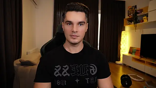 Snapshot of billypassion chatting on 09.28.25 billypassion online show from 09.28.25