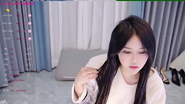 Snapshot of Fountain- chatting on 01.09.25 Fountain- online show from 01.09.25