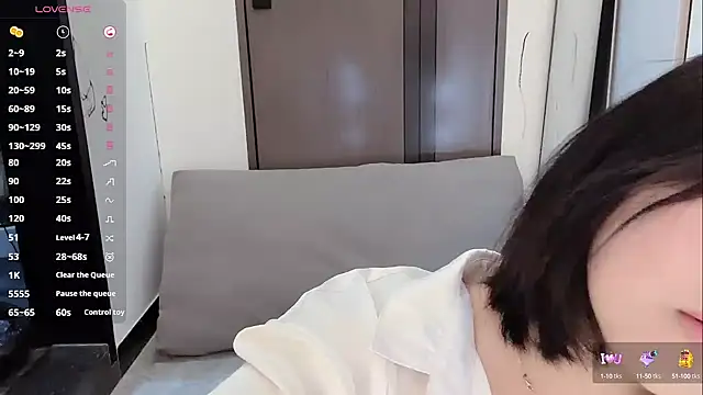 Snapshot of Fountain- chatting on 03.14.25 Fountain- online show from 03.14.25