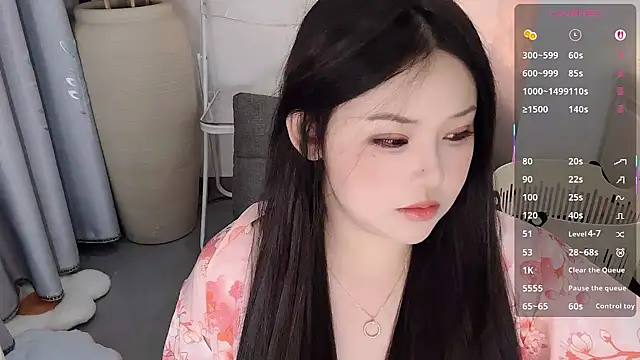 Snapshot of Fountain- chatting on 09.16.25 Fountain- online show from 09.16.25