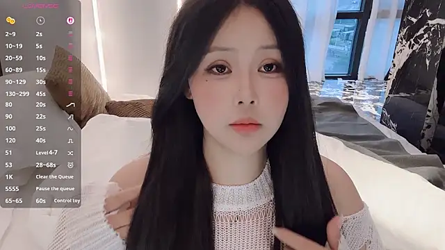 Snapshot of Fountain- chatting on 10.19.25 Fountain- online show from 10.19.25