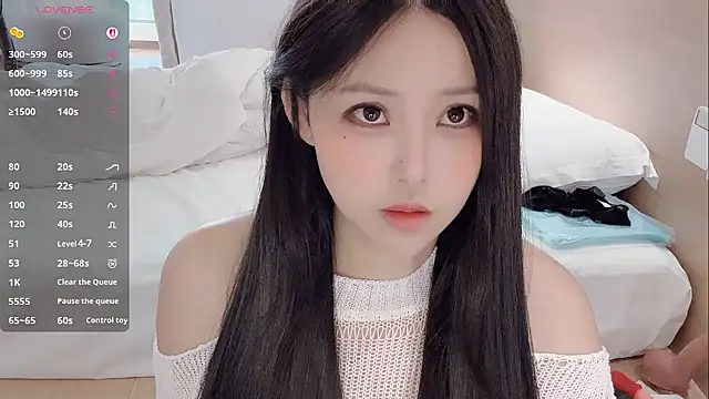 Snapshot of Fountain- chatting on 10.25.25 Fountain- online show from 10.25.25