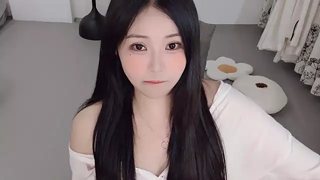 Snapshot of Fountain- chatting on 12.22.25 Fountain- online show from 12.22.25