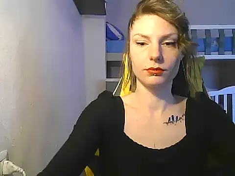 Feli blue online show from 02.18.25