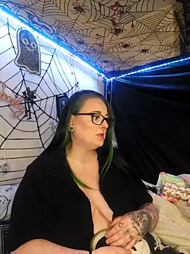 Bunny Cummings online show from 11.28.25