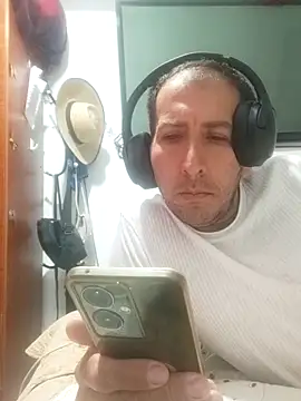 Snapshot of Alexand1999 chatting on 05.22.26 Alexand1999 online show from 05.22.26