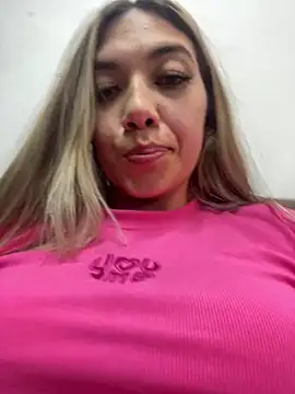 Iris lee online show from 02.14.25