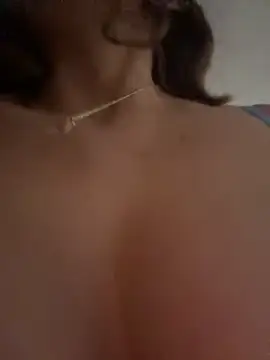 Iris lee online show from 09.24.25