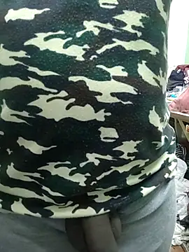 Snapshot of ShelfyOfferer chatting on 03.21.25 ShelfyOfferer online show from 03.21.25