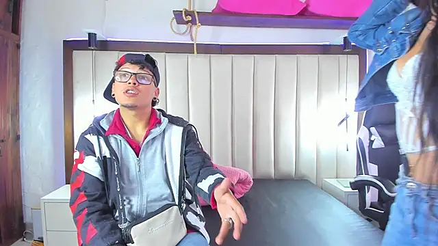 Snapshot of Bonny_Bonss chatting on 10.25.25 Bonny Bonss online show from 10.25.25