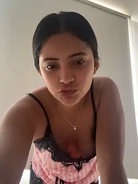 Snapshot of Isa_squirt1 chatting on 06.14.26 Isa squirt1 online show from 06.14.26