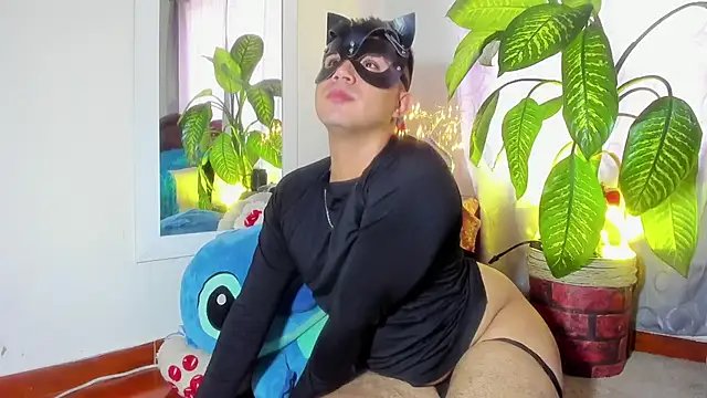 Chris Maddox online show from 02.12.25