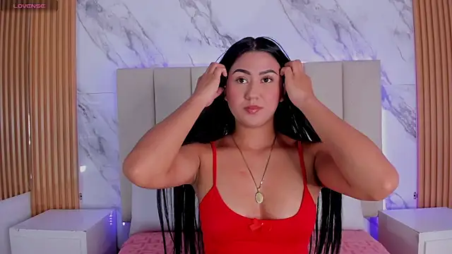 Iris Thompson  online show from 01.12.26