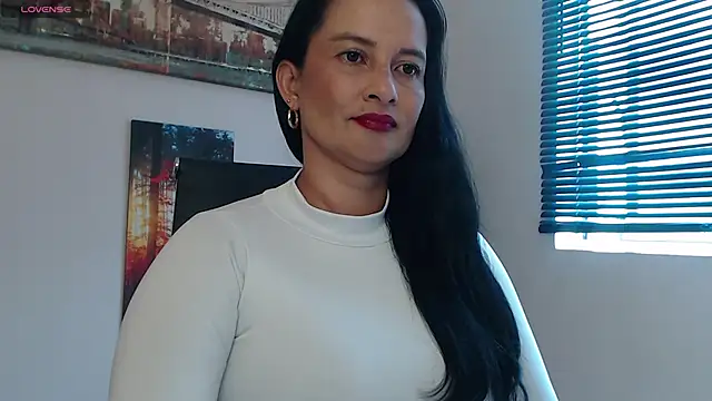 Snapshot of lucy_diiaz chatting on 12.24.24 lucy diiaz online show from 12.24.24