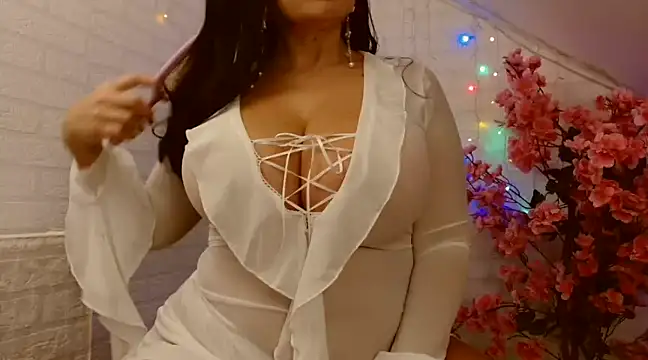 Snapshot of kymberly_008 chatting on 01.22.25 kymberly 008 online show from 01.22.25