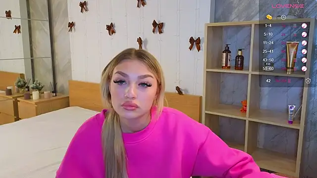 Ella Milla online show from 12.30.24