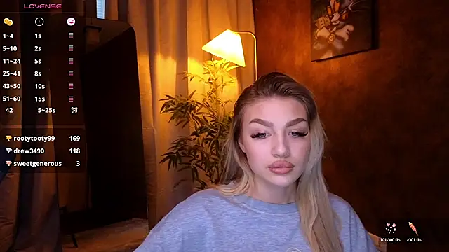 Ella Milla online show from 01.08.25