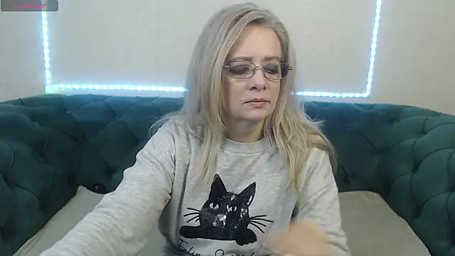 IvanaCharm online show from 02.12.25