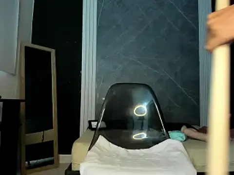 Snapshot of YummyDuooo chatting on 02.24.25 YummyDuooo online show from 02.24.25