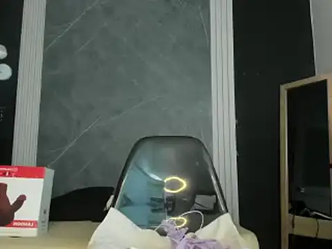 Snapshot of YummyDuooo chatting on 02.27.25 YummyDuooo online show from 02.27.25