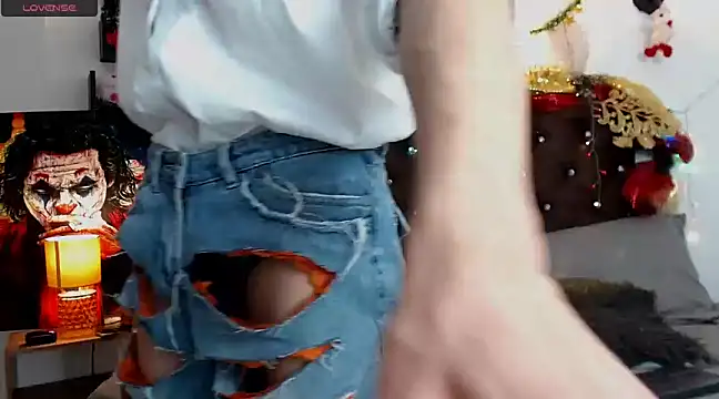 flowers18 online show from 01.06.25