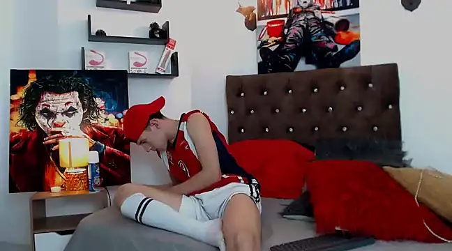 flowers18 online show from 01.17.25