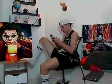 flowers18 online show from 01.27.25