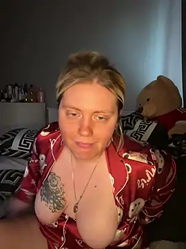 Snapshot of Blondiee3088 chatting on 02.04.26 Blondiee3088 online show from 02.04.26