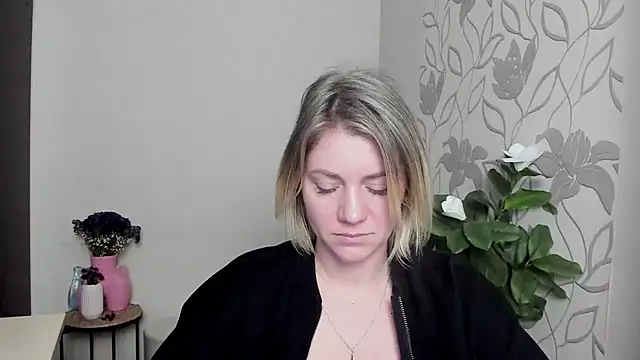 MariaSttone online show from 03.10.25