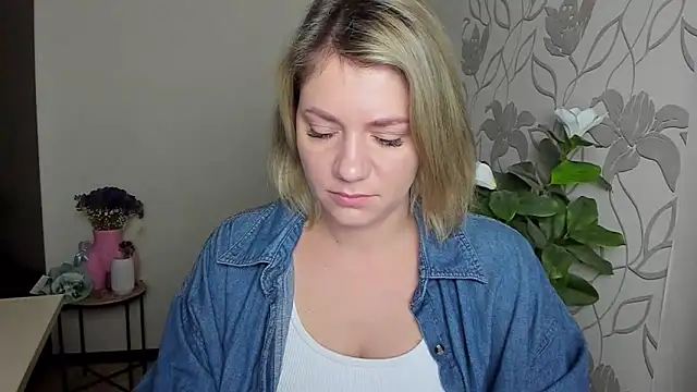 MariaSttone online show from 10.08.25