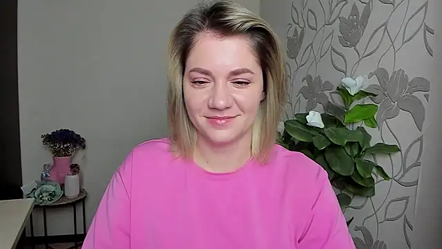 MariaSttone online show from 10.12.25