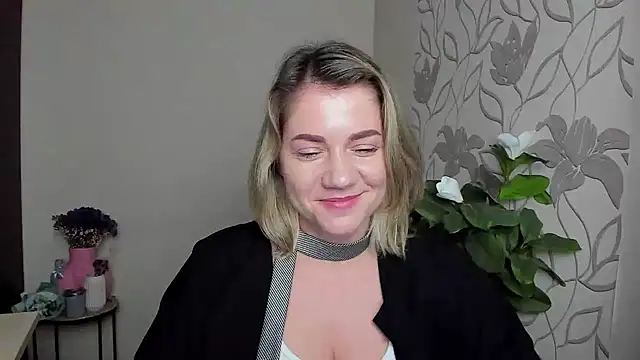 MariaSttone online show from 10.26.25