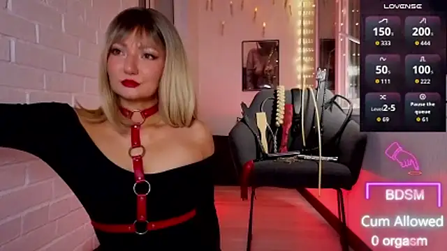 Sandralawrence online show from 10.28.25