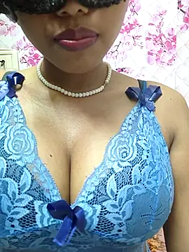 Snapshot of sandy_naughty chatting on 06.12.26 sandy naughty online show from 06.12.26