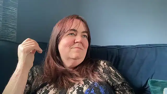 curvy-milf-abbie online show from 05.16.26