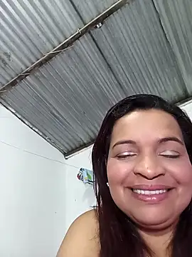 Snapshot of _violetta_- chatting on 02.13.26 violetta - online show from 02.13.26