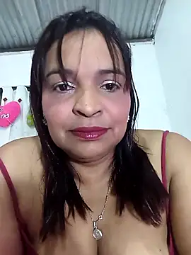 Snapshot of _violetta_- chatting on 02.15.26 violetta - online show from 02.15.26